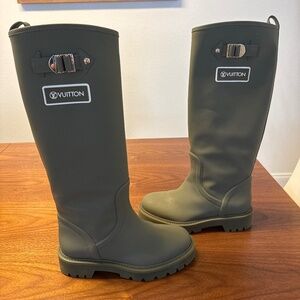 Louis Vuitton Rubber Calfskin Territory Flat High Boots Size 37
